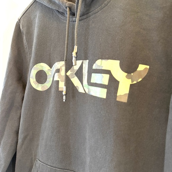 Oakley Men's L Black Camo Pullover Hoodie Custom Fit Casual Warm Quality Fabric - Picture 6 of 11
